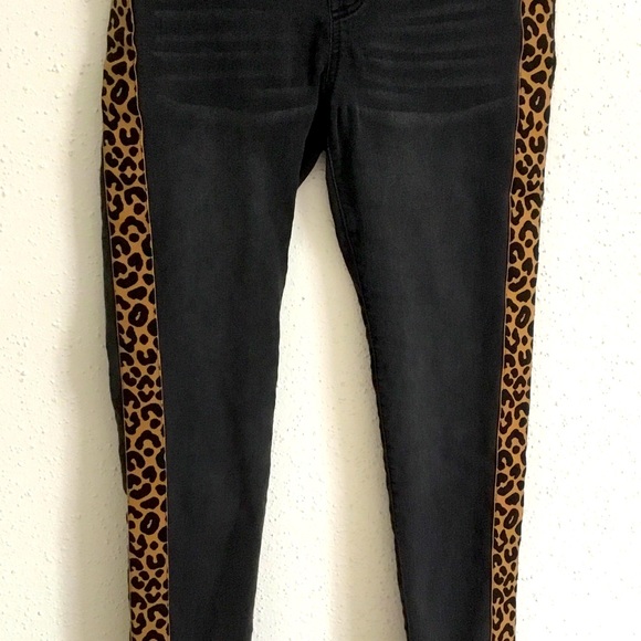 32—GRAY COLOR LEVI’S JEANS - Picture 5 of 11